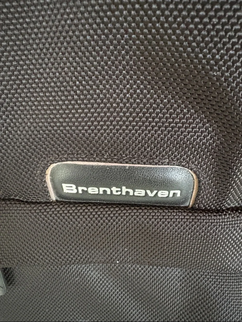 Brenthaven Black Nylon Clamshell X-ray Friendly Laptop Travel Bag